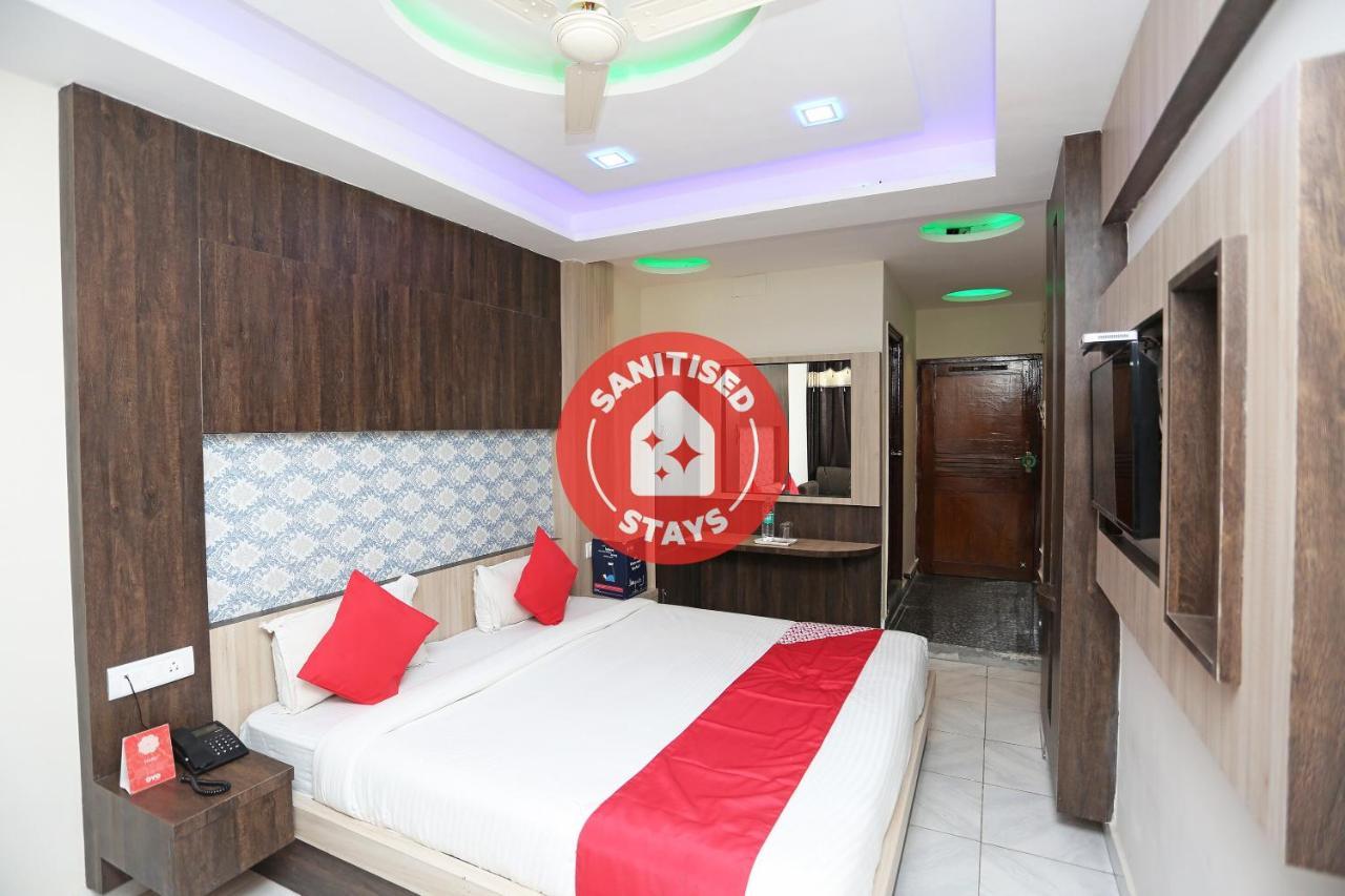 Oyo 4956 Hotel Maharaja Palace Kanpur Buitenkant foto